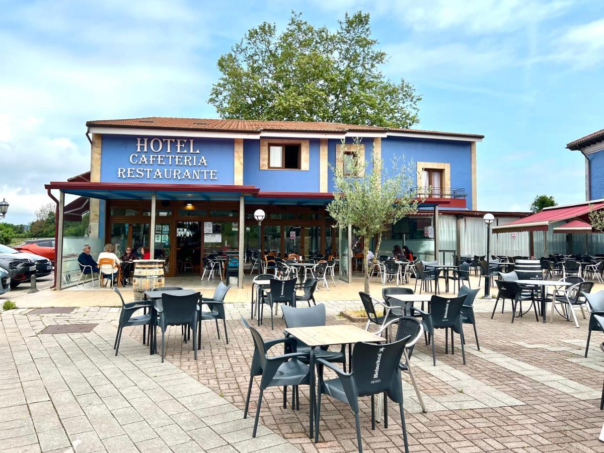 Hotel Villa Maria Revilla De Camargo Eksteriør bilde
