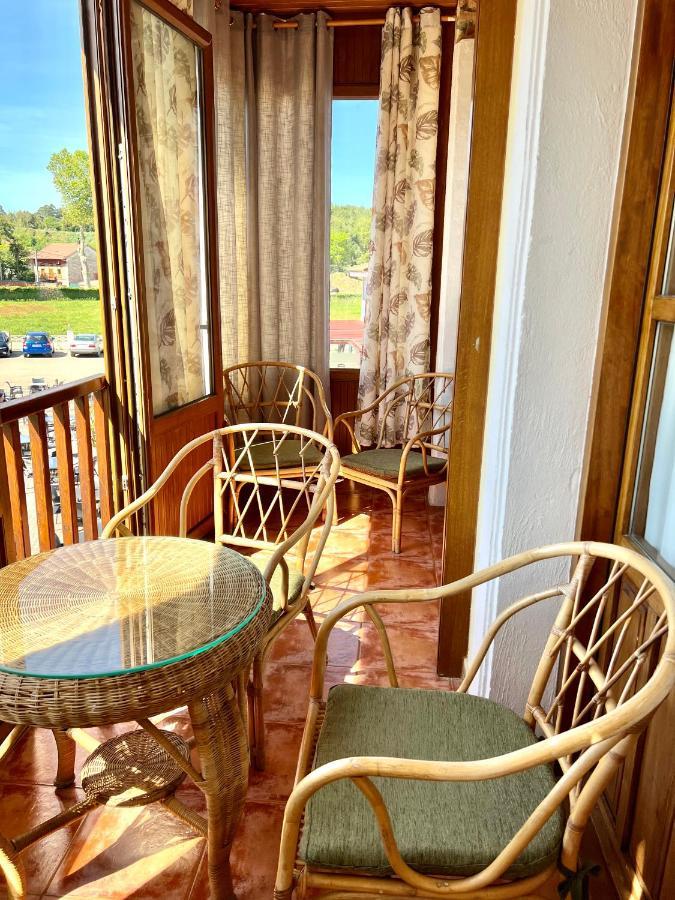 Hotel Villa Maria Revilla De Camargo Eksteriør bilde
