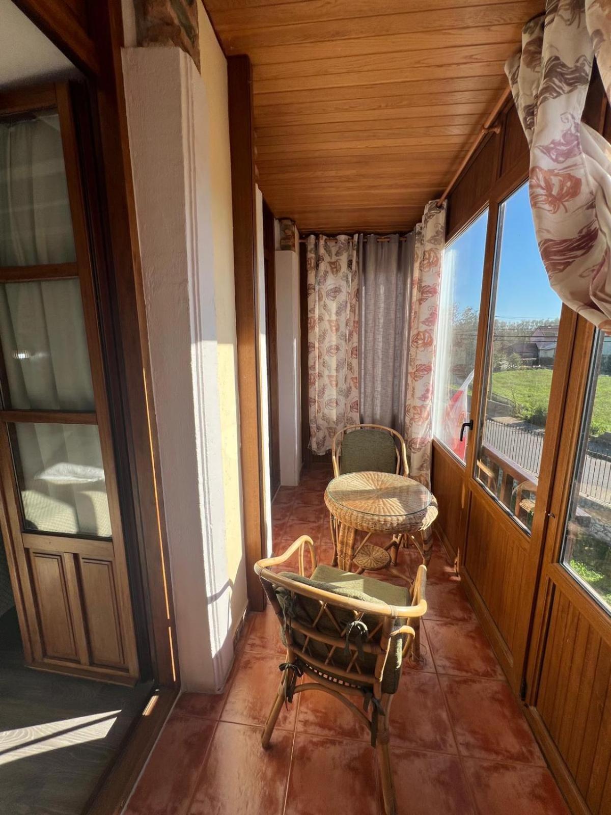 Hotel Villa Maria Revilla De Camargo Eksteriør bilde